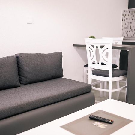 Down Street-Old Town Apartment Ohrid Bagian luar foto
