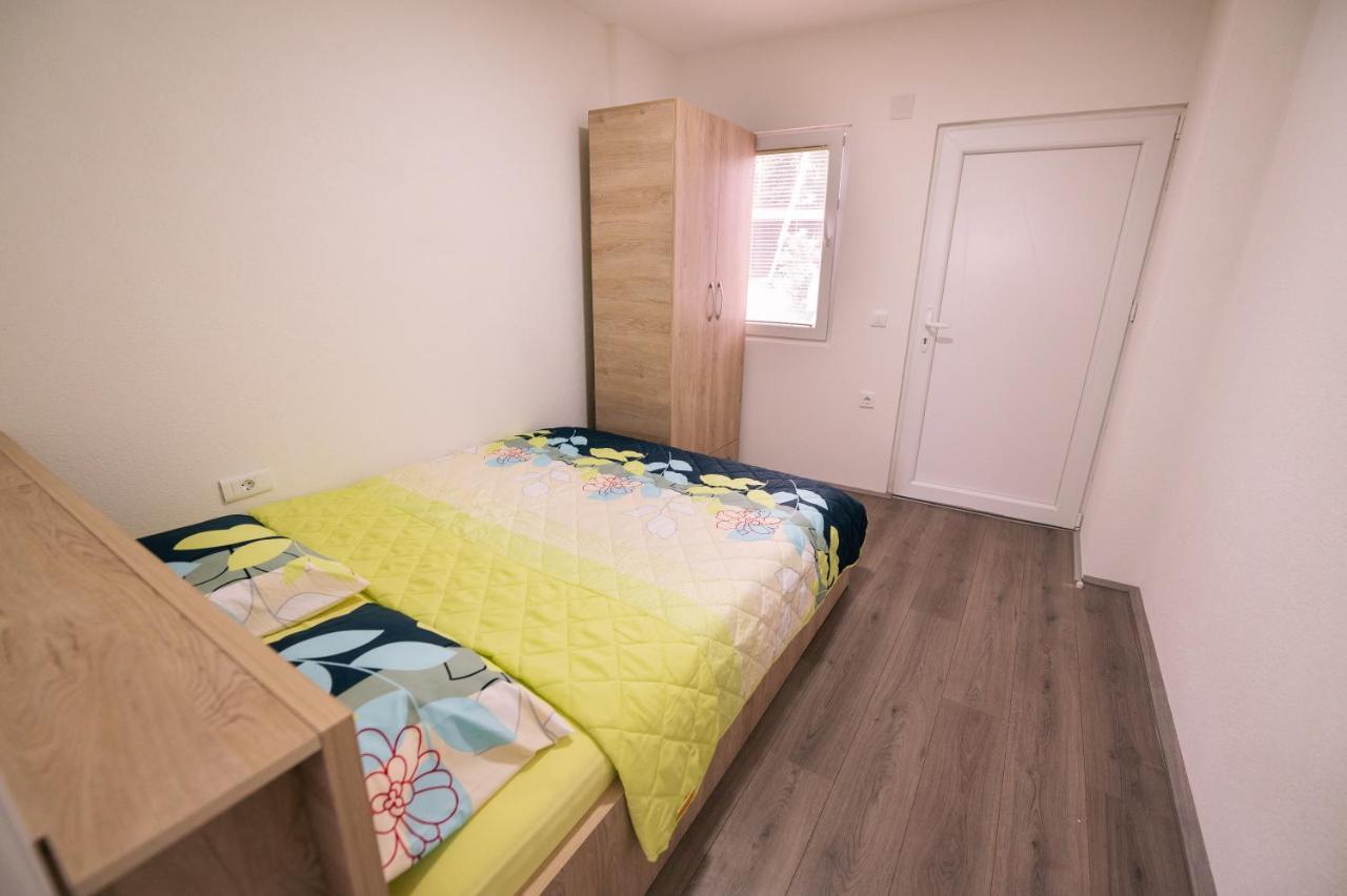 Down Street-Old Town Apartment Ohrid Bagian luar foto