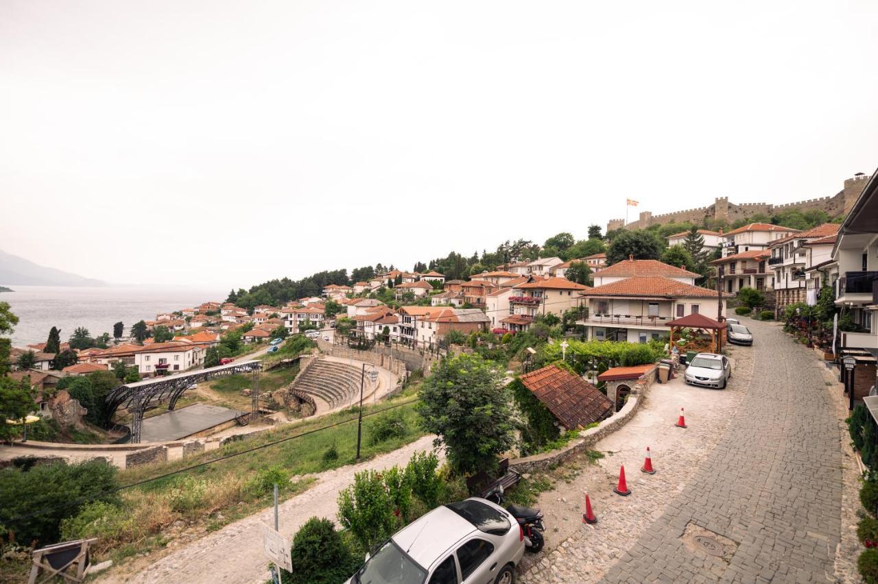 Down Street-Old Town Apartment Ohrid Bagian luar foto