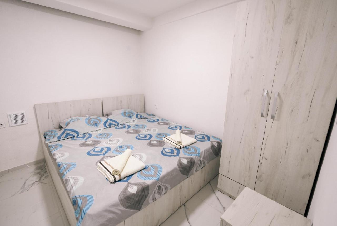 Down Street-Old Town Apartment Ohrid Bagian luar foto