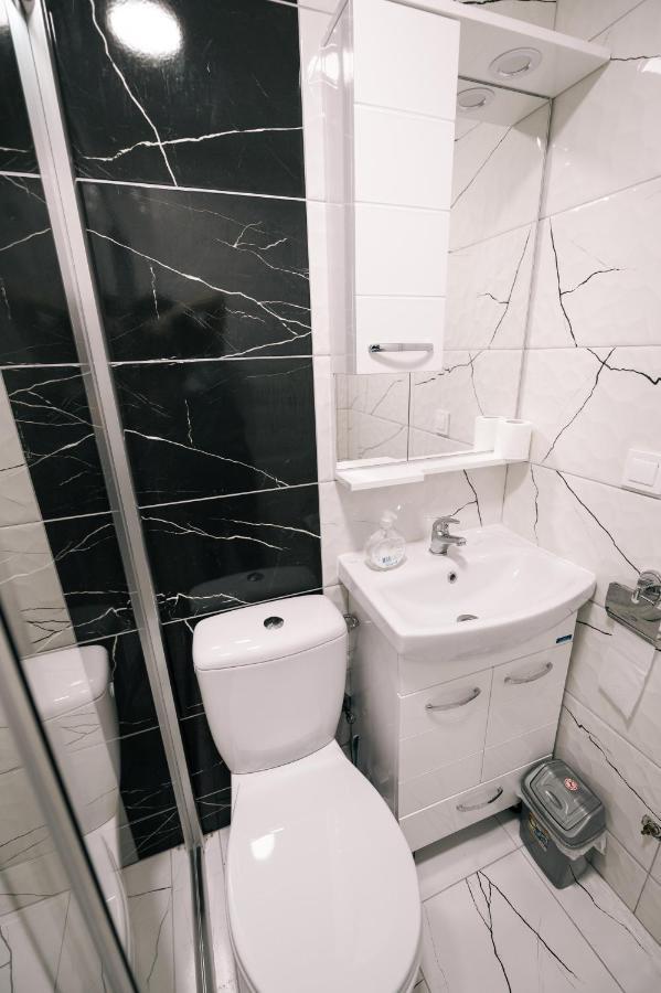 Down Street-Old Town Apartment Ohrid Bagian luar foto