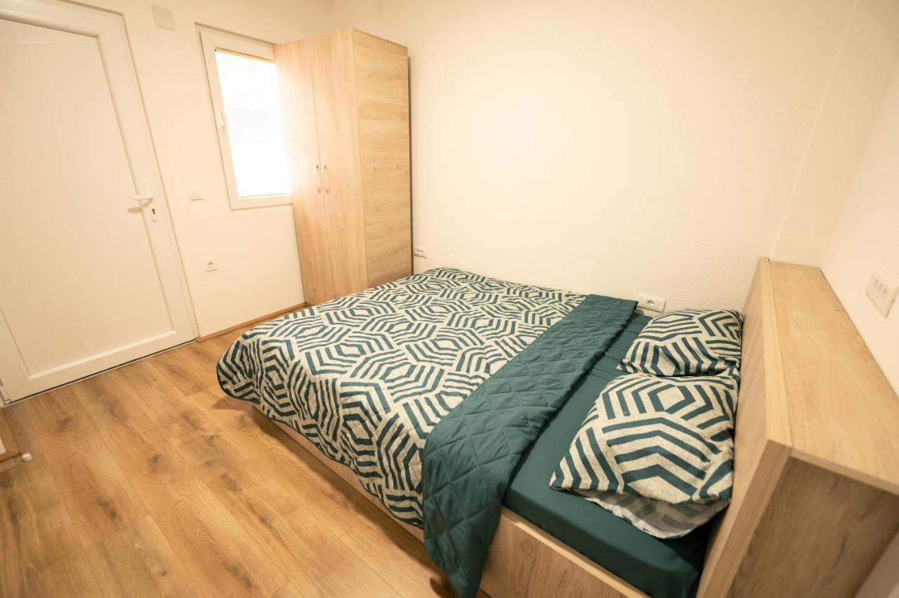 Down Street-Old Town Apartment Ohrid Bagian luar foto