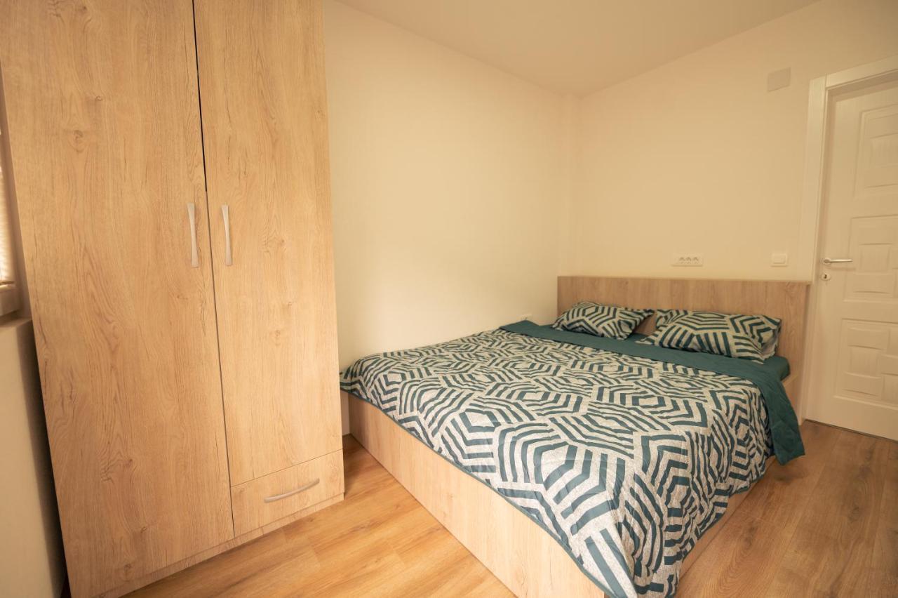 Down Street-Old Town Apartment Ohrid Bagian luar foto