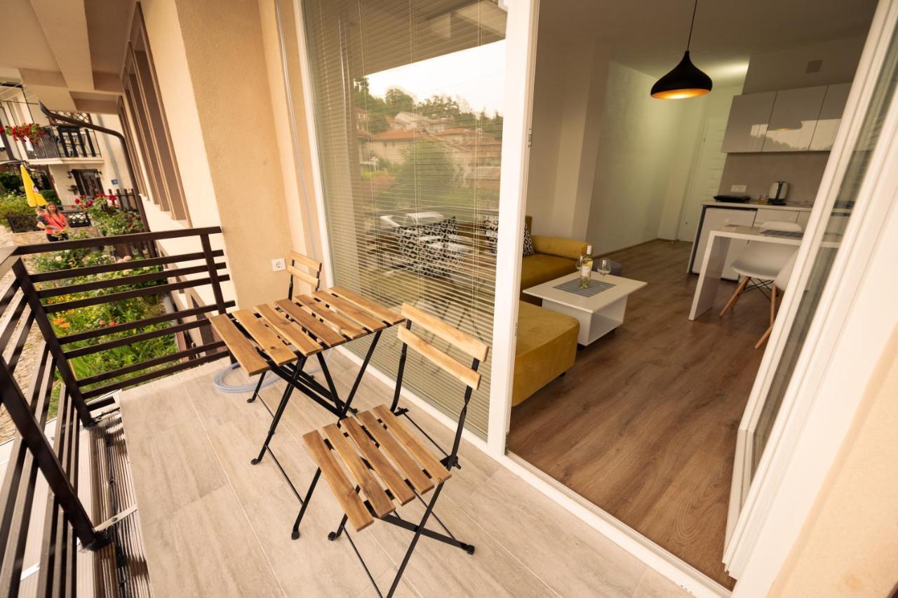 Down Street-Old Town Apartment Ohrid Bagian luar foto