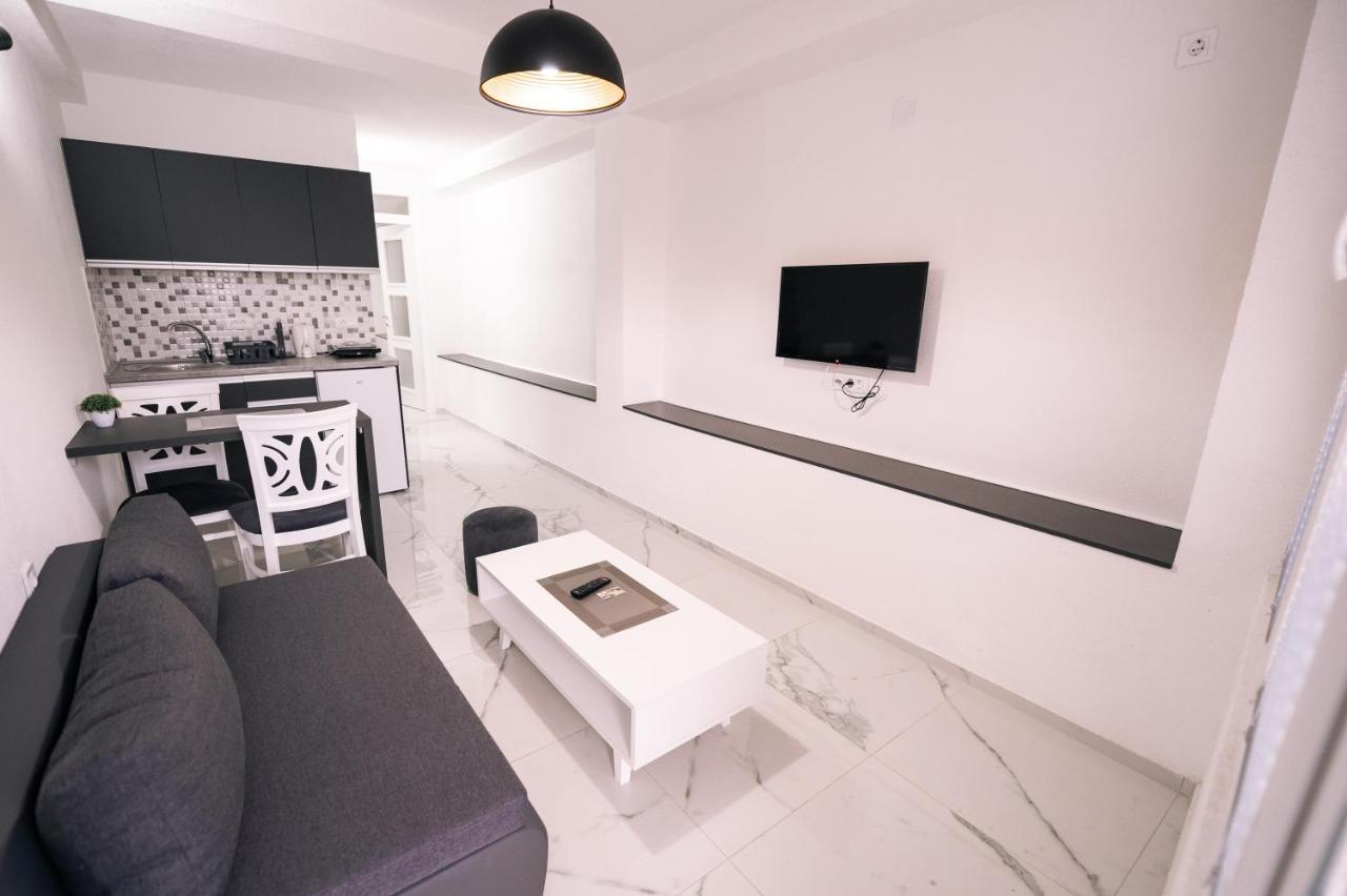 Down Street-Old Town Apartment Ohrid Bagian luar foto