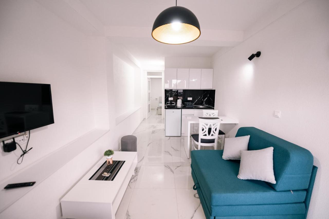 Down Street-Old Town Apartment Ohrid Bagian luar foto