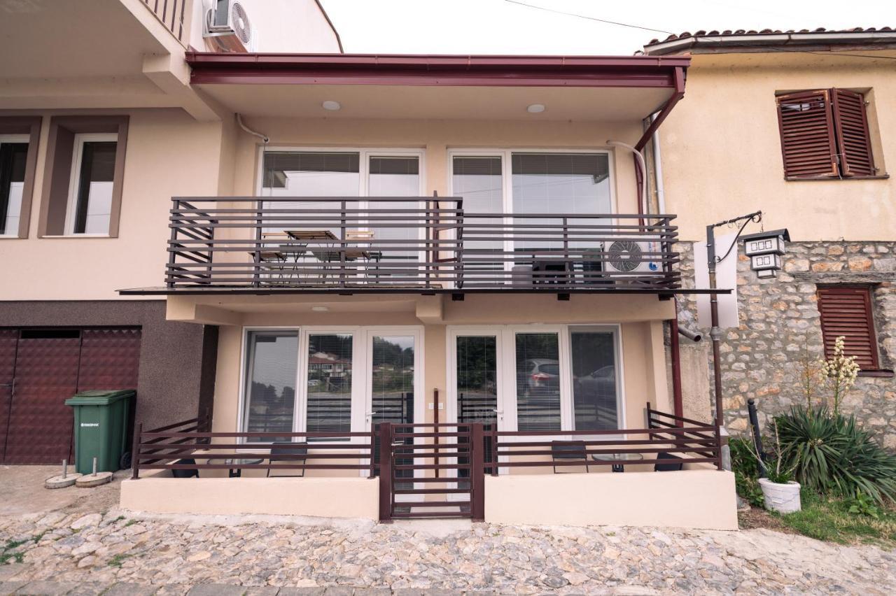 Down Street-Old Town Apartment Ohrid Bagian luar foto